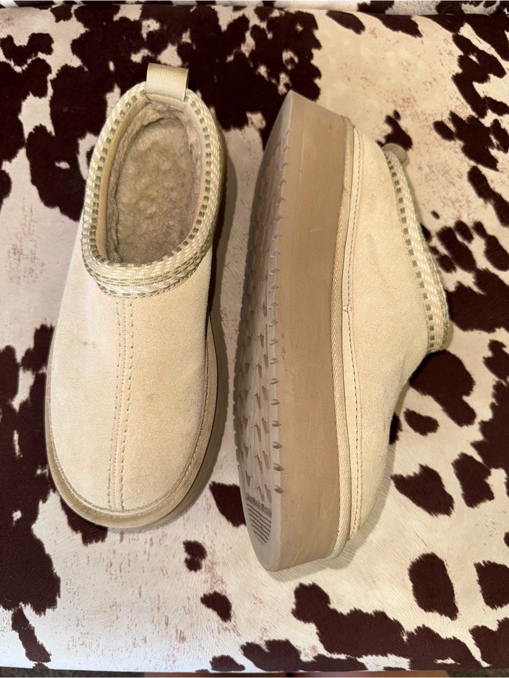 Koolaburra  by Ugg (7) Slip On Boots with Thicker Sole